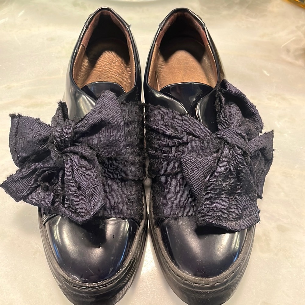 AGL black sneakers with Bow pretty good condition